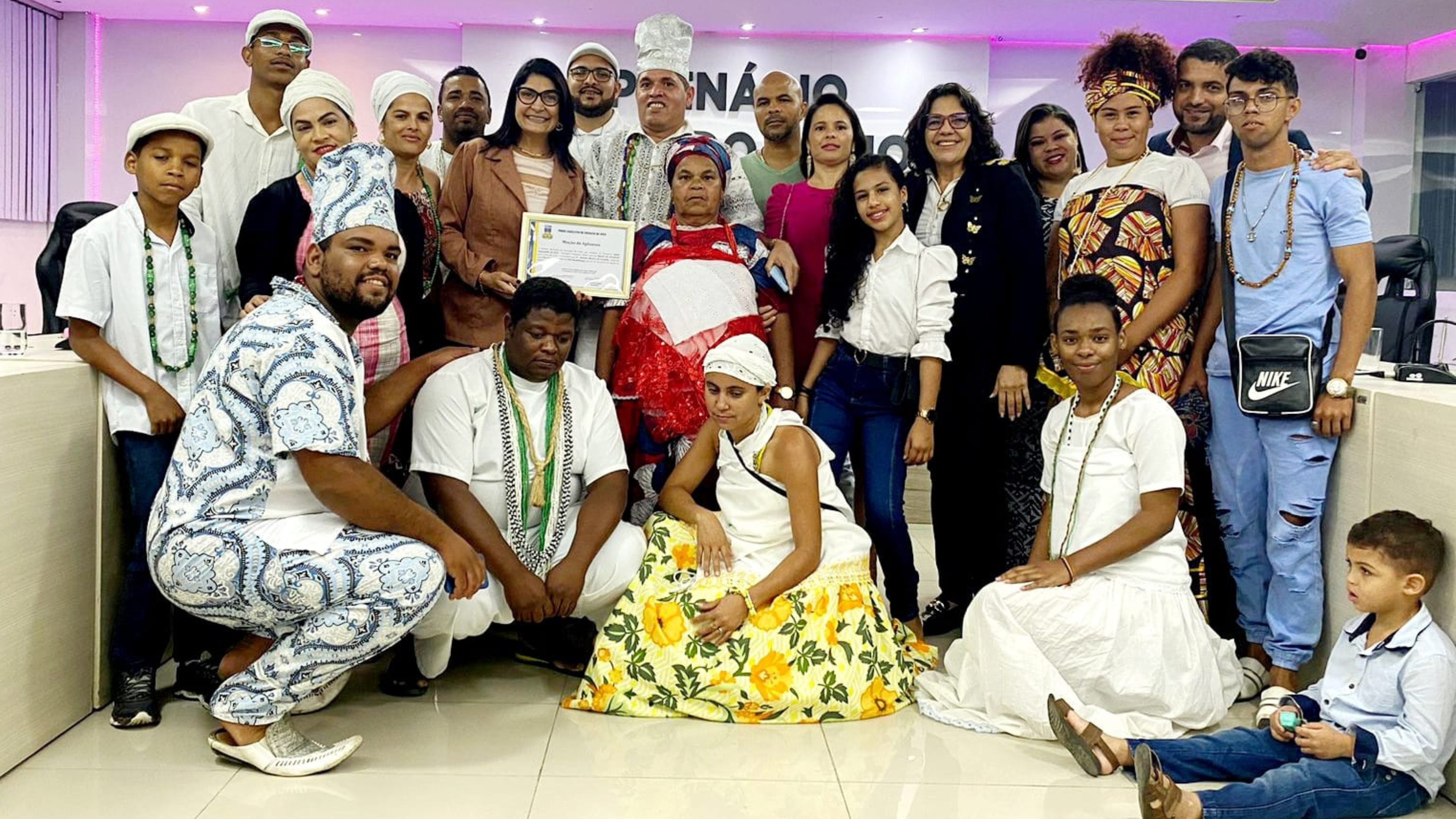 Povo de santo (Terreiro do Pai Galego) recebe placa de Moção de Aplausos 